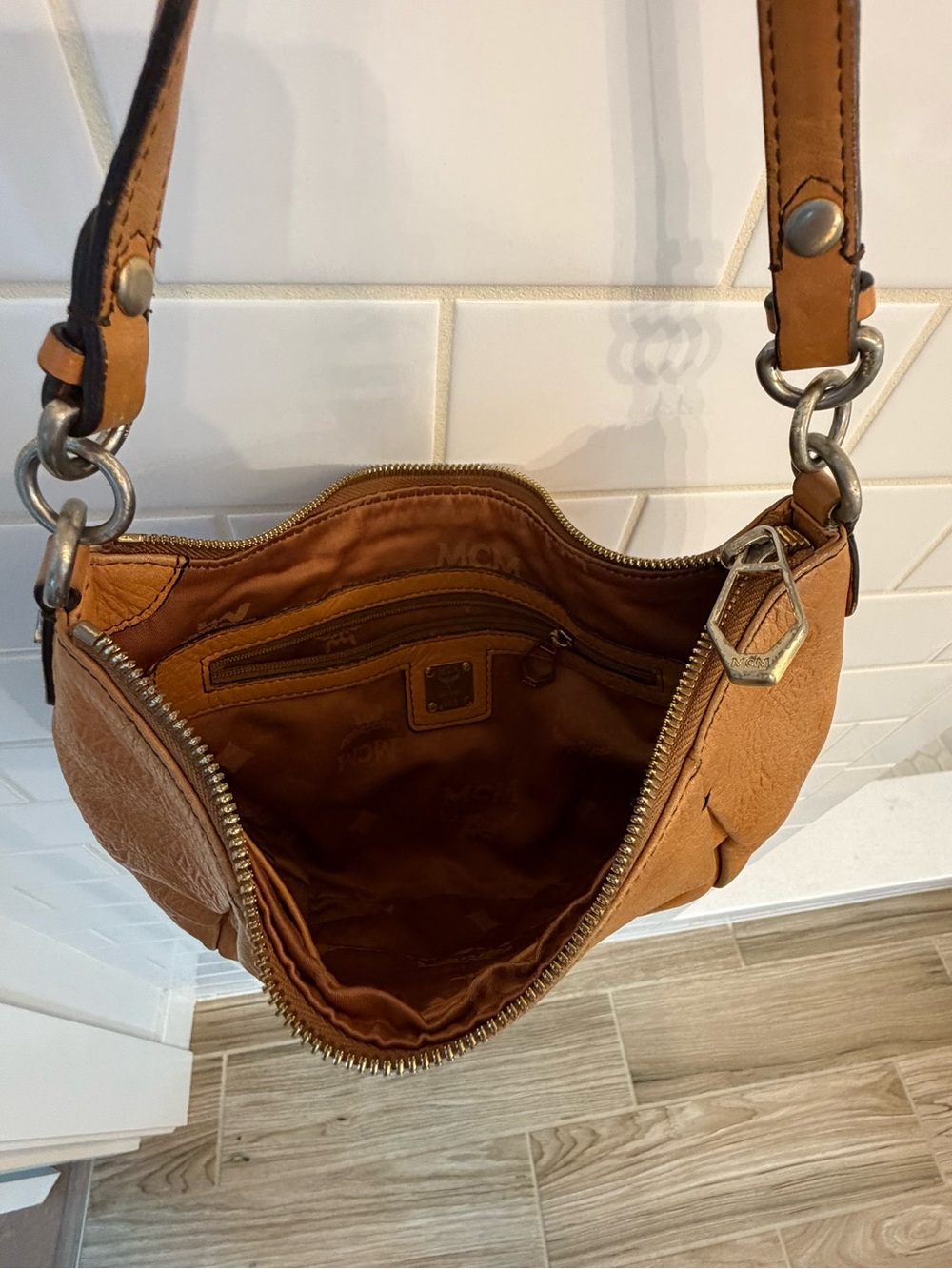 MCM Cognac/Tan Leather Hobo Shoulder Bag - Picture 7 of 7